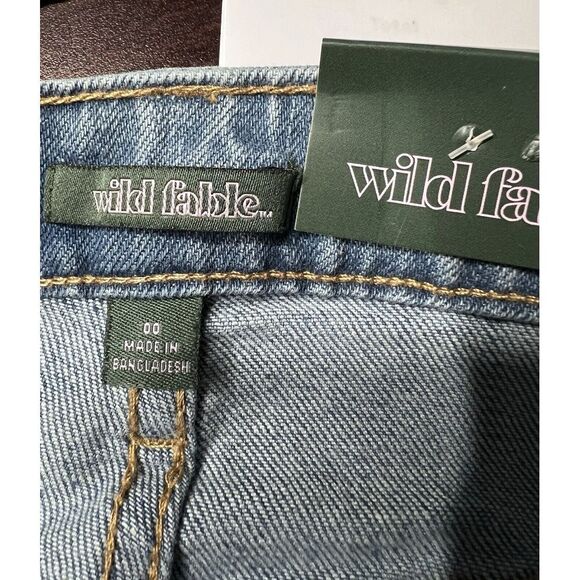NWT Wild Fable Women's Sz 00 Super High Rise Distressed Straight Jeans Buttonfly - Picture 7 of 9